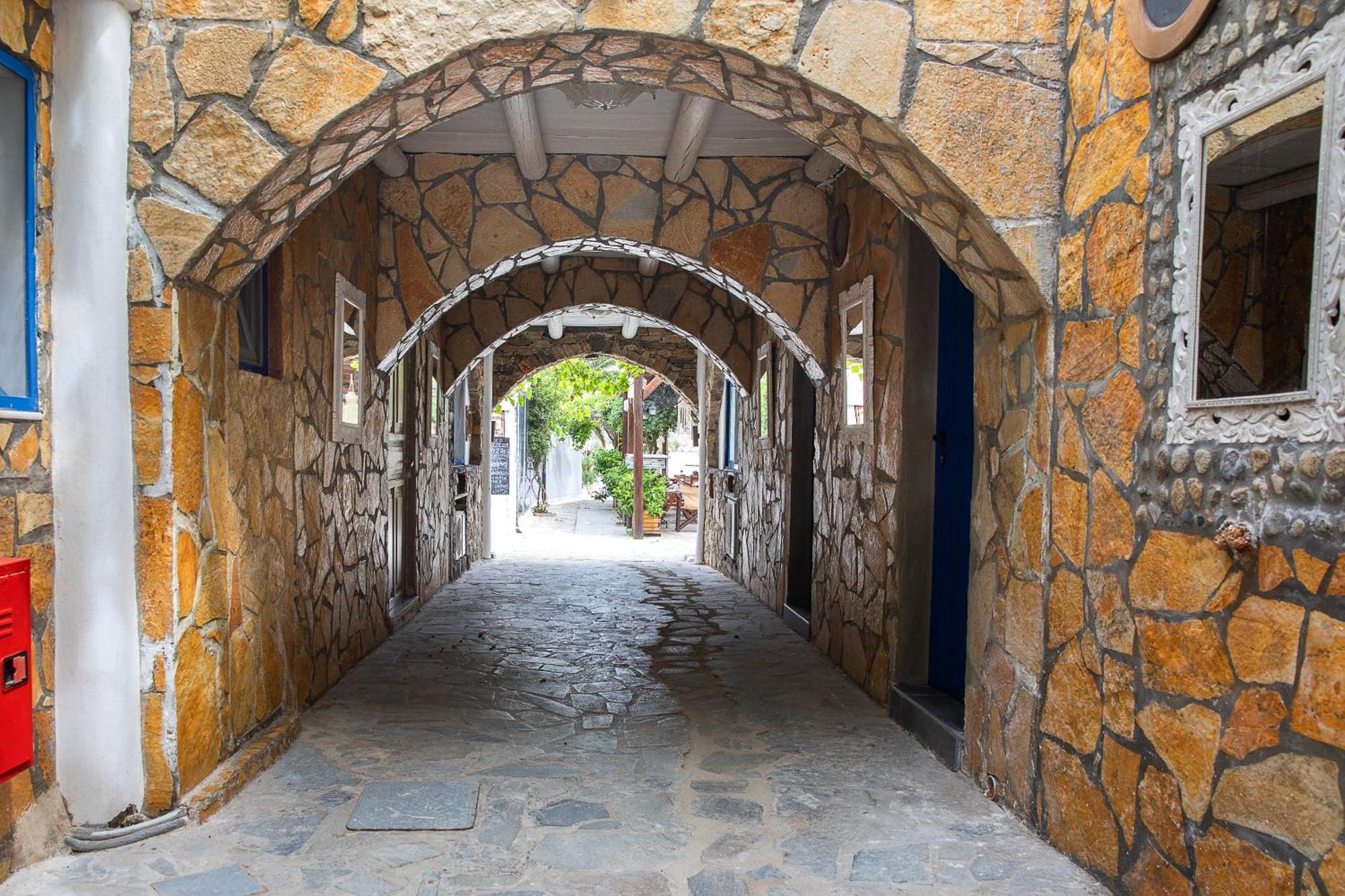 Vassilia On The Beach Serifos Livadakia ภายนอก รูปภาพ